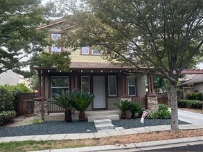 339 Goodall St in Tracy, CA - Building Photo - Building Photo
