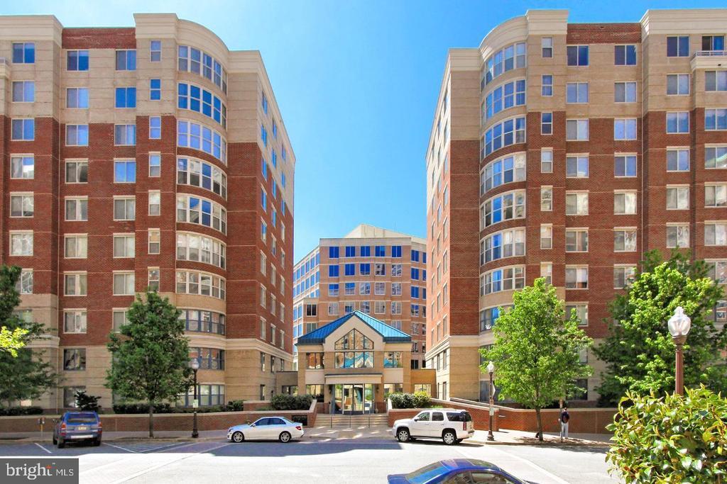3835 9th St N in Arlington, VA - Building Photo