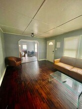 2320 Rozzelles Ferry Rd in Charlotte, NC - Building Photo - Building Photo