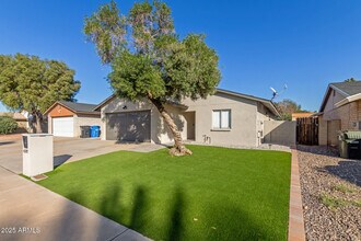 4107 N 106th Ave in Phoenix, AZ - Building Photo - Building Photo