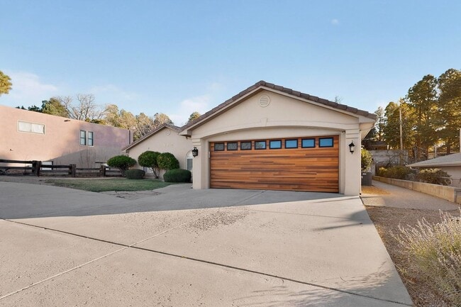 720 Stagecoach Rd SE