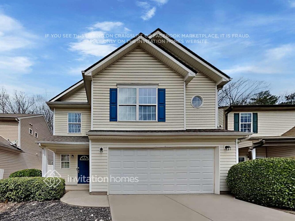 371 Arrowhead Dr in Dallas, GA - Building Photo