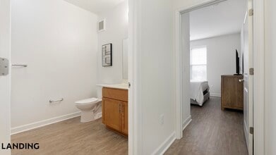 909 Mansion Dr, Unit 1030-311 in Frederick, MD - Foto de edificio - Building Photo