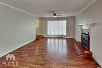 108 Brookwood Dr, Unit 1 in Desoto, TX - Building Photo - Building Photo