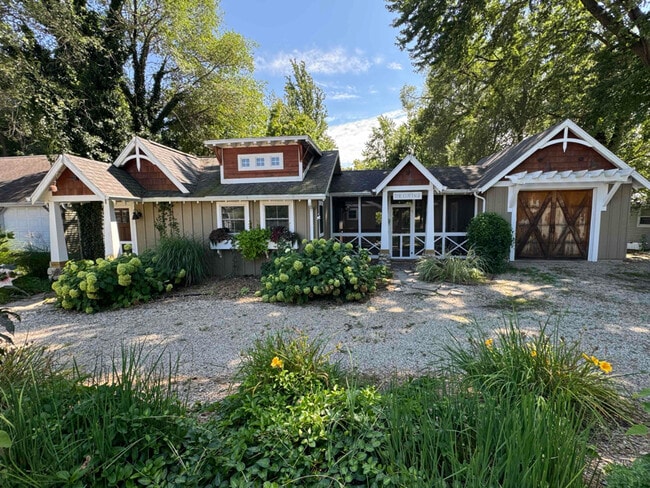 7822 Lakewood in St. Joseph, MI - Building Photo - Building Photo