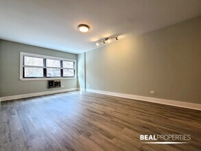 1435 N Dearborn St, Unit A in Chicago, IL - Building Photo - Building Photo