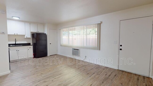 2950 Lanning Ave in Redding, CA - Building Photo - Building Photo