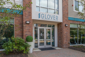 One Glover in Norwalk, CT - Foto de edificio - Building Photo