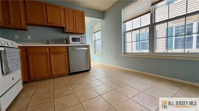 826 Magnolia Ln in Branchburg, NJ - Building Photo - Building Photo