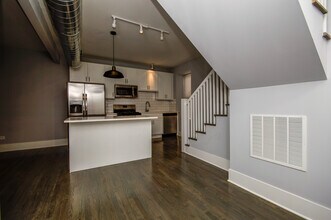 1040 W 18th St in Chicago, IL - Building Photo - Building Photo