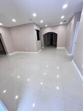 251 N 68th Terrace in Hollywood, FL - Building Photo - Building Photo