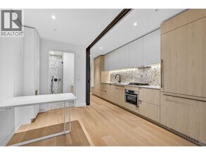 2471 St George St in Vancouver, BC - Building Photo - Building Photo