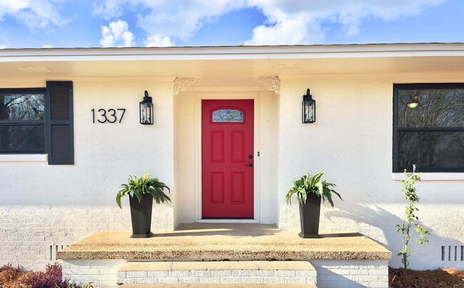 1337 Broad St in Kinsey, AL - Building Photo - Building Photo