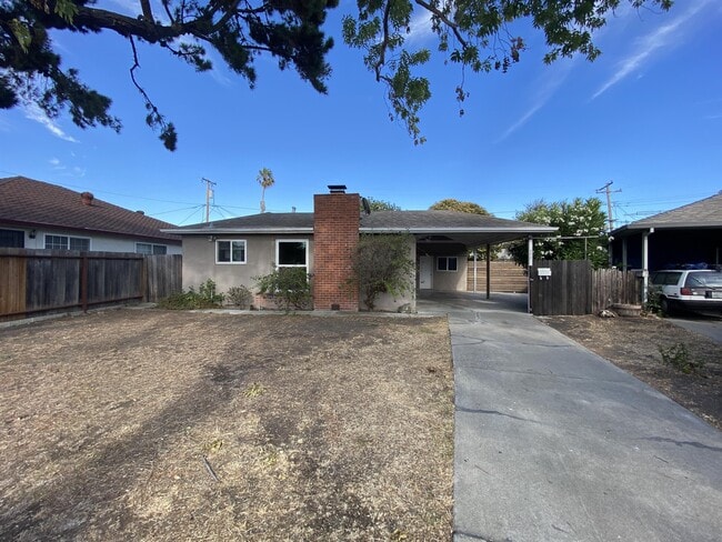 property at 668 Santa Coleta Ct
