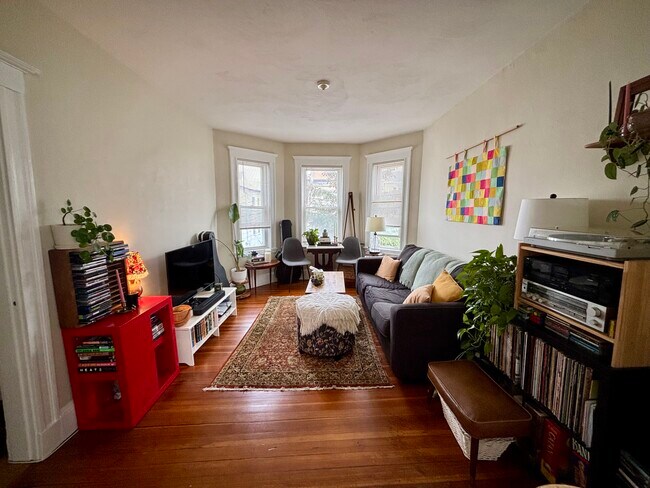 100 Conwell Ave, Unit 2 in Somerville, MA - Building Photo - Building Photo