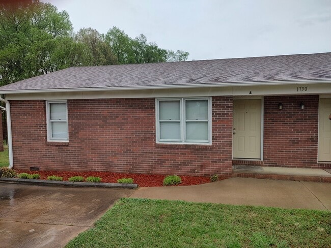 1730A Flat Rock Rd, Unit A