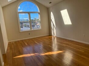 52 Kenneth St in Newton, MA - Building Photo - Building Photo