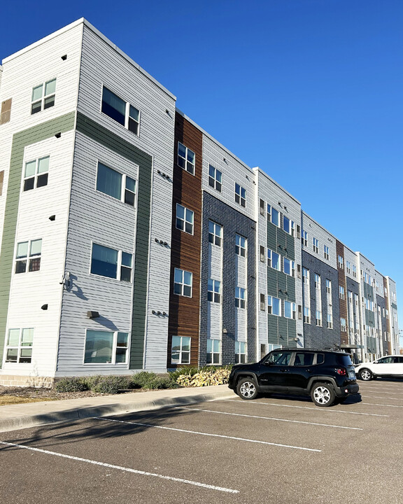 Headwaters Landing in Forest Lake, MN - Building Photo