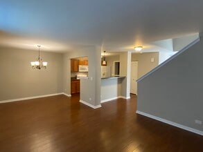2353 Stoughton Cir in Aurora, IL - Building Photo - Building Photo