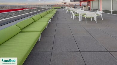 1000 S Broadway, Unit 211 in Denver, CO - Building Photo - Building Photo