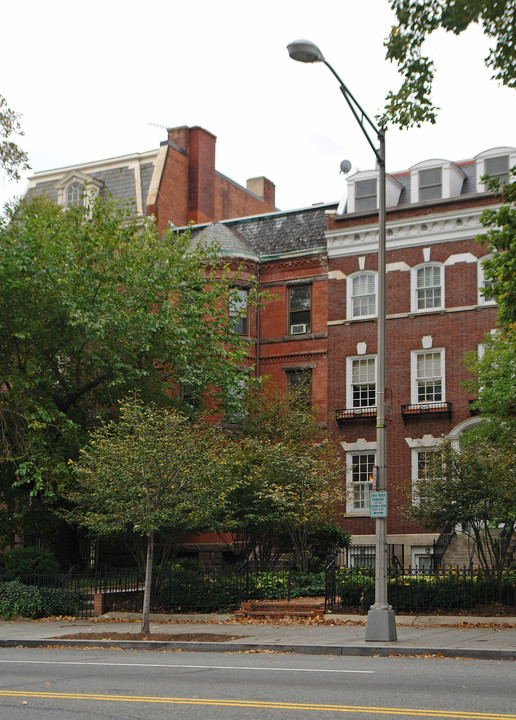 1702 16th St NW in Washington, DC - Building Photo