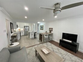 614 Kipling St in Houston, TX - Building Photo