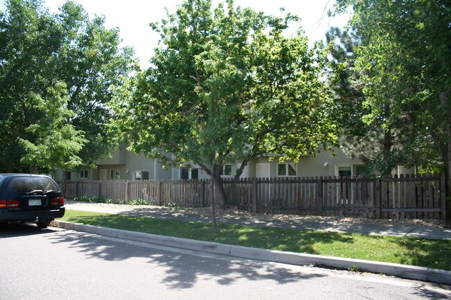4645 15th St in Boulder, CO - Foto de edificio - Building Photo
