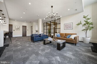 801 N Fairfax St-Unit -310 in Alexandria, VA - Building Photo - Building Photo