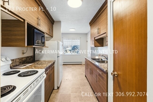 property at 173 Procter Pl