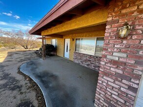 74071 Playa Vista Dr in Twentynine Palms, CA - Building Photo - Building Photo