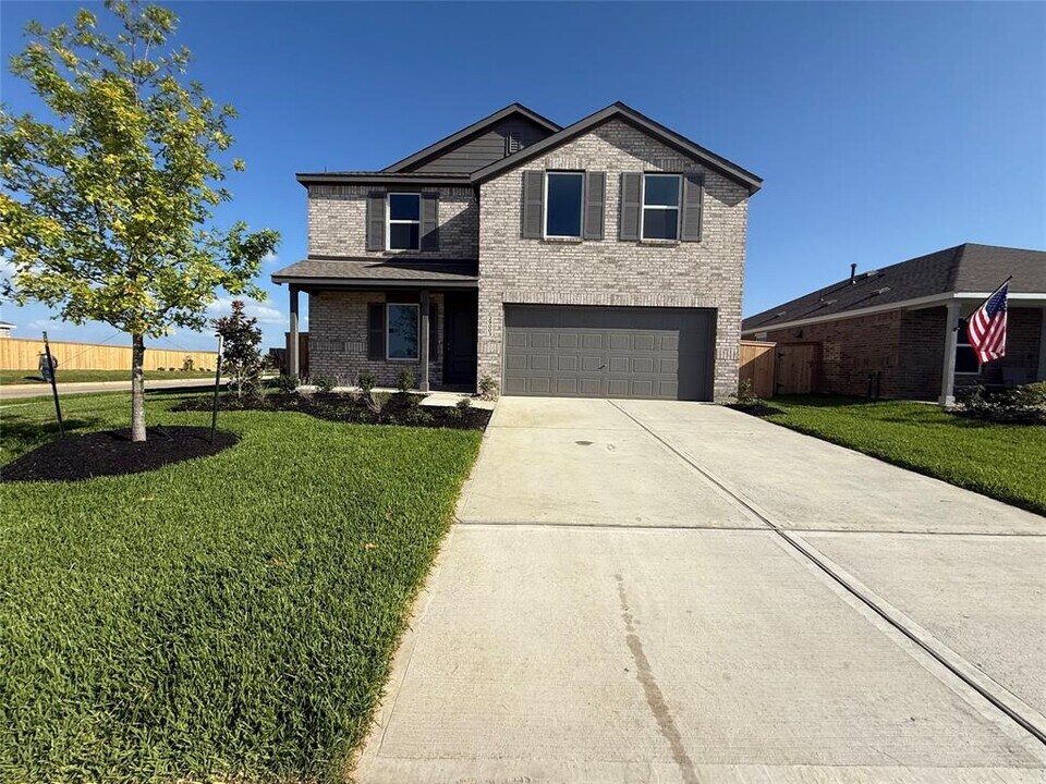 29003 Rustic Windmill Wy in Hockley, TX - Building Photo