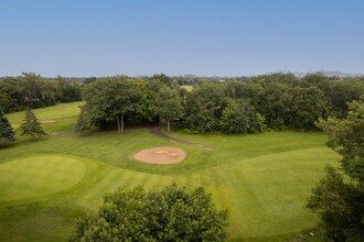 Le Villeroy in St-Lambert, QC - Building Photo - Building Photo