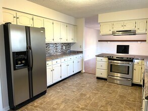 12003 Corbin Dr in Fishers, IN - Building Photo - Building Photo
