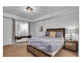 1128-1128 Sunset Dr in Kelowna, BC - Building Photo - Building Photo