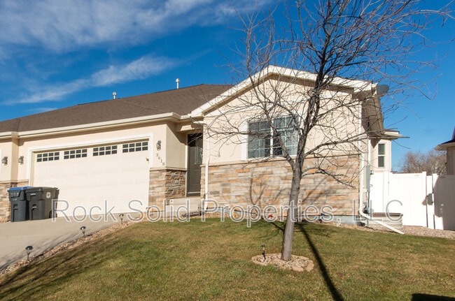 property at 3618 Woodhaven Dr