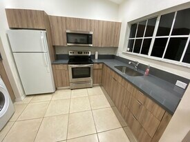3874 SW 48th Ave in Pembroke Park, FL - Building Photo