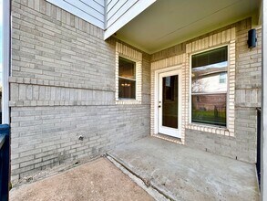 5716 West Gate Blvd in Austin, TX - Building Photo - Building Photo