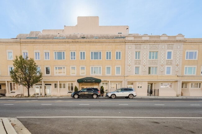 property at 6337 Roosevelt Rd