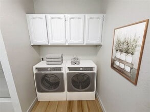 607 W Davidson Ave in Coeur d'Alene, ID - Foto de edificio - Building Photo