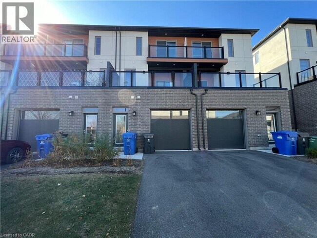 176 Huron St in Guelph, ON - Building Photo - Building Photo