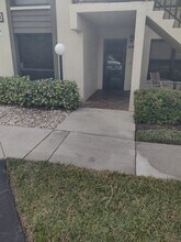 4440 Chantelle Dr, Unit 101I in Naples, FL - Building Photo - Building Photo