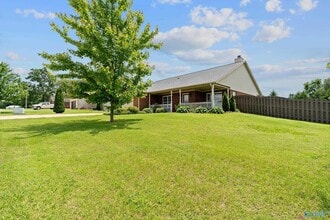 108 Landings Way Dr in Toney, AL - Building Photo - Building Photo