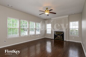 13622 Edgetree Dr in Pineville, NC - Foto de edificio - Building Photo