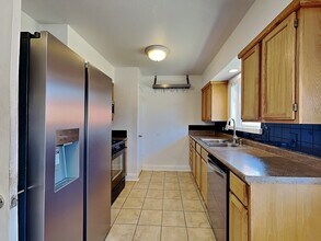 1814 Glenwick Ln in Irving, TX - Building Photo - Building Photo