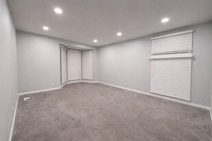 3359 S Indiana Ave in Chicago, IL - Building Photo