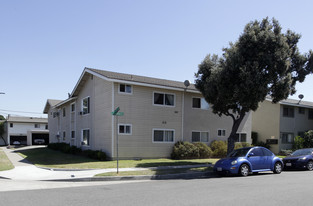 540 La Cadena Way in La Habra, CA - Building Photo