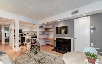 1617 Corcoran St NW, Unit A in Washington, DC - Building Photo - Building Photo