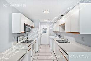 523 Winter Terrace in Winter Haven, FL - Building Photo