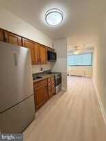 4740 Connecticut Ave NW, Unit 112 in Washington, DC - Building Photo