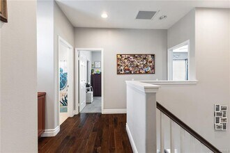 23919 Brescia Dr in Santa Clarita, CA - Building Photo - Building Photo